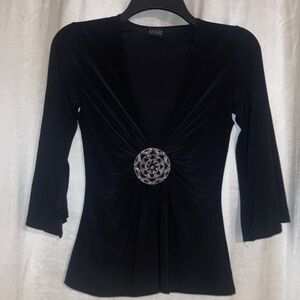 Joyce Leslie Vintage Black V-Neck Top with Wide Open 3/4 Sleeves. Medium.